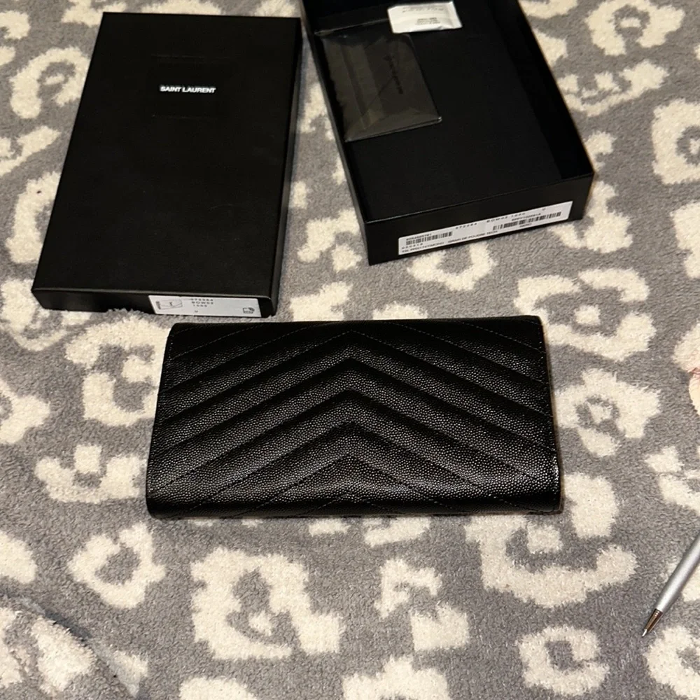 Authentic  Saint Laurent YSL Large Grain de Poudre Flap Wallet😍 New 😍 - Picture 6 of 17
